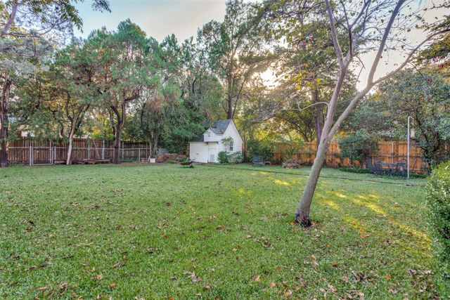 3721 Westcliff Road S, Fort Worth, TX 76109