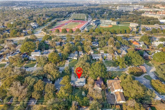 3721 Westcliff Road S, Fort Worth, TX 76109