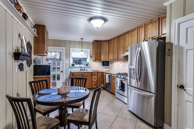 3721 Westcliff Road S, Fort Worth, TX 76109