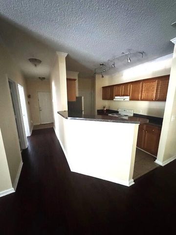 45 Sycamore Avenue Apt 517, Charleston, SC 29407