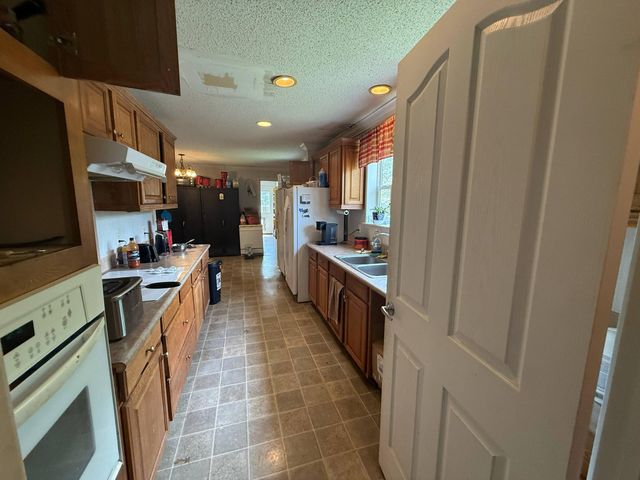 3071 Old Highway 52, Moncks Corner, SC 29461