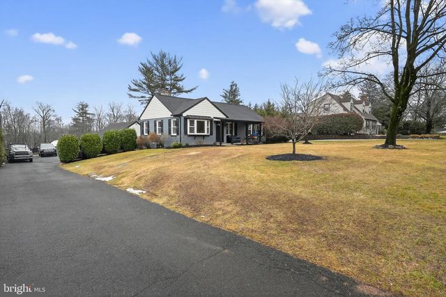 221 MORRIS RD, Lansdale, PA 19446