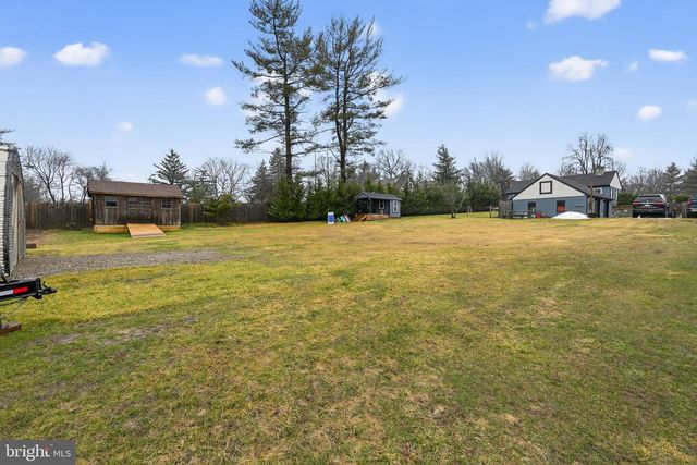 221 MORRIS RD, Lansdale, PA 19446