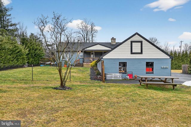 221 MORRIS RD, Lansdale, PA 19446