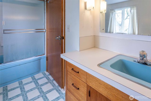 17711 Mclean Road, Mount Vernon, WA 98273