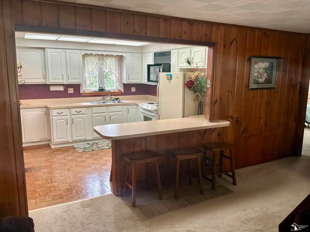 2139 Sandy Creek Rd, Frenchtown Twp, MI 48162