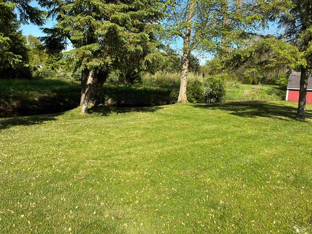 2139 Sandy Creek Rd, Frenchtown Twp, MI 48162