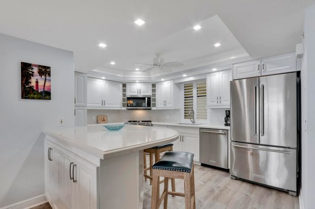 200 S Beach Road 802, Tequesta, FL 33469