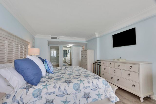 200 S Beach Road 802, Tequesta, FL 33469