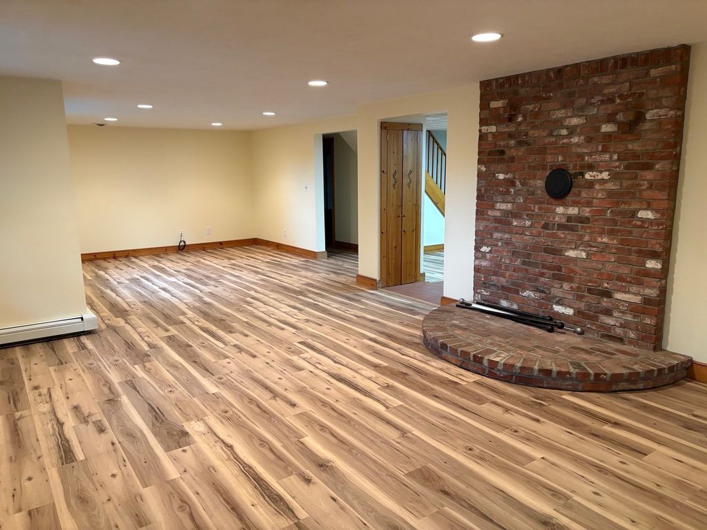 111 Esta Road, Plymouth, MA 02360