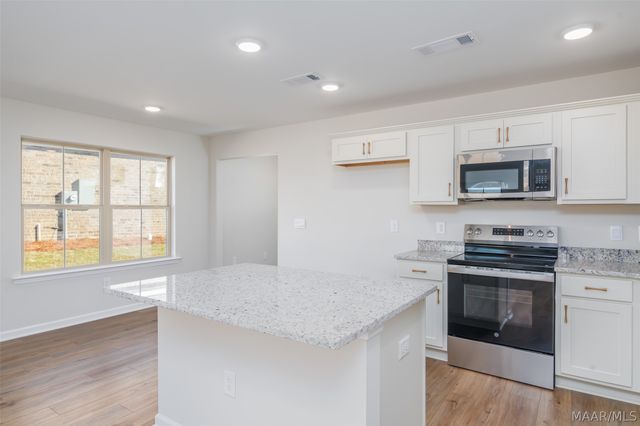 28 Coolidge Drive, Wetumpka, AL 36092