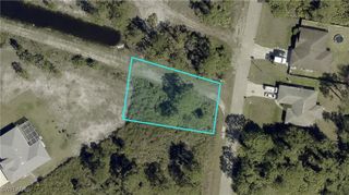 624 Summit AVE S, Lehigh Acres, FL 33974