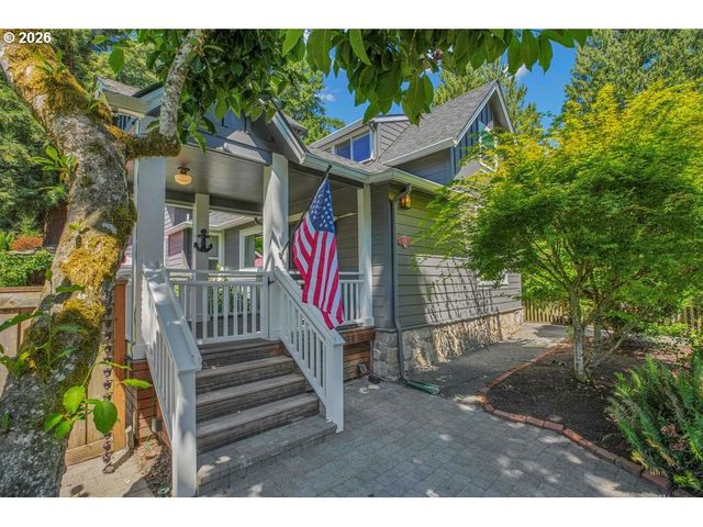 828 7TH St, Lake Oswego, OR 97034
