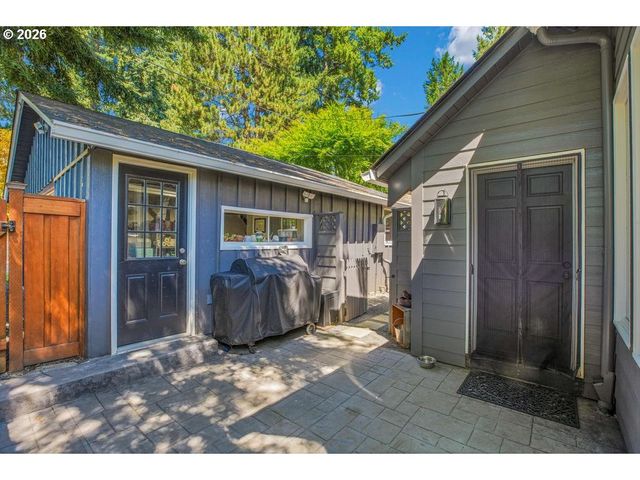 828 7TH St, Lake Oswego, OR 97034