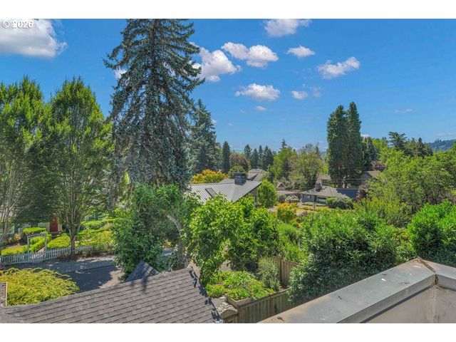 828 7TH St, Lake Oswego, OR 97034