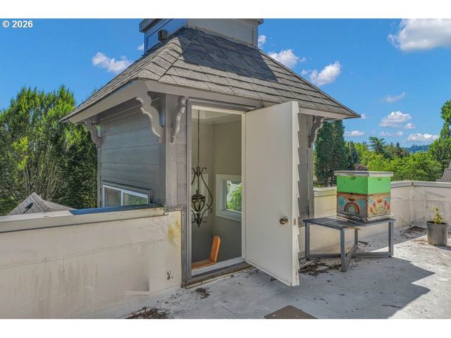 828 7TH St, Lake Oswego, OR 97034