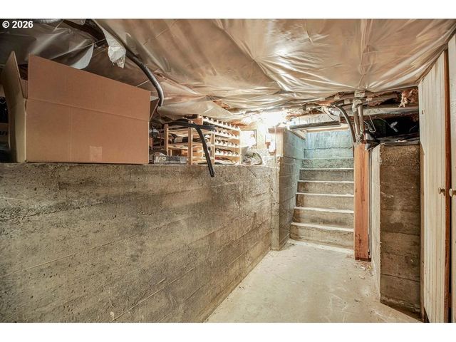 828 7TH St, Lake Oswego, OR 97034