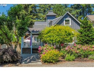 828 7TH St, Lake Oswego, OR 97034