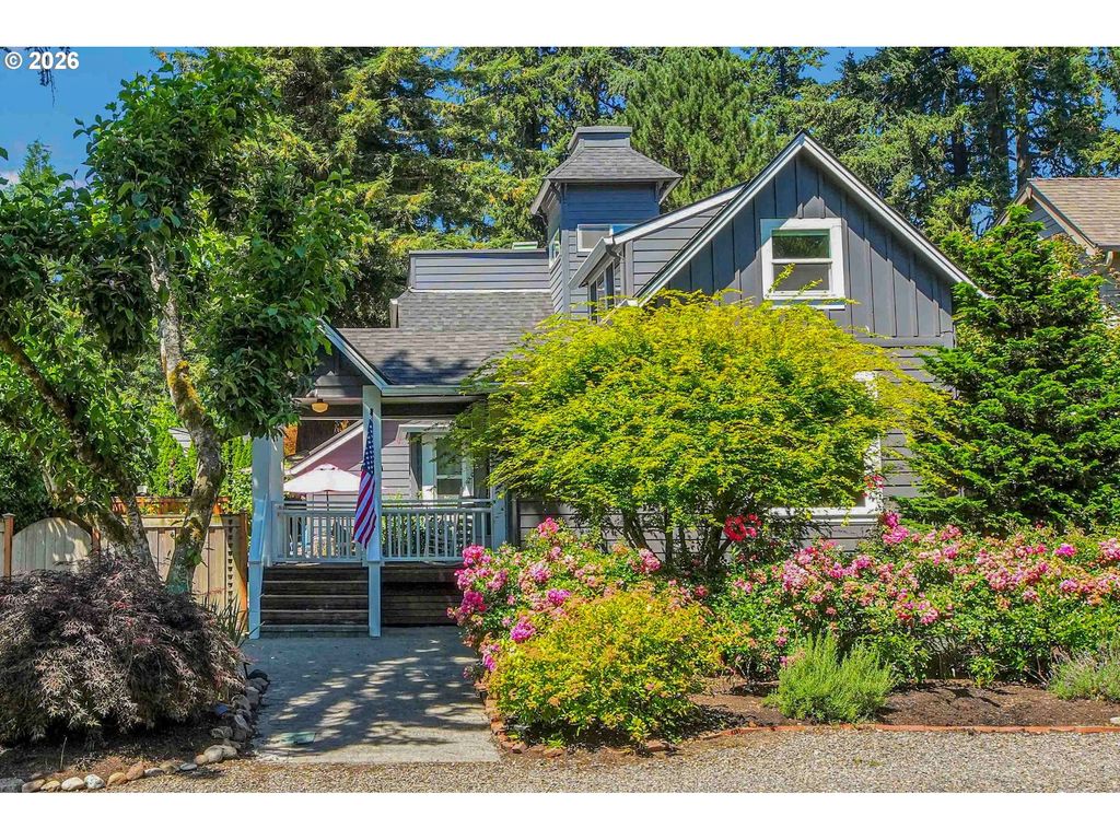 828 7TH St, Lake Oswego, OR 97034