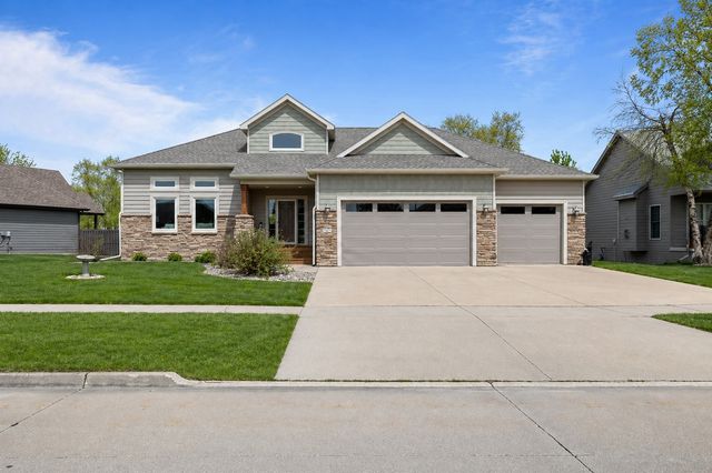 811 NW Boulder Point Place, Ankeny, IA 50023