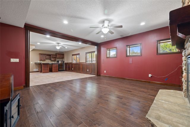 811 NW Boulder Point Place, Ankeny, IA 50023