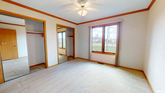 2 ROYAL Court, Washington, IL 61571