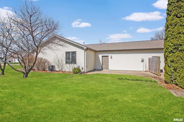 2 ROYAL Court, Washington, IL 61571