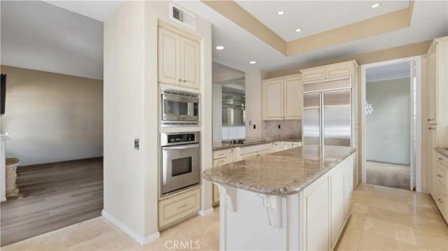 18 Hillsdale, Newport Beach, CA 92660