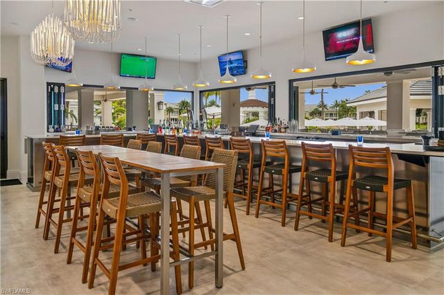 265 Indies WAY T1, Naples, FL 34110