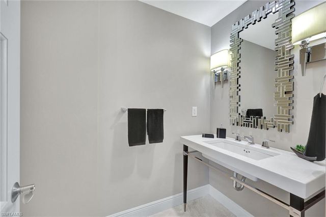 265 Indies WAY T1, Naples, FL 34110