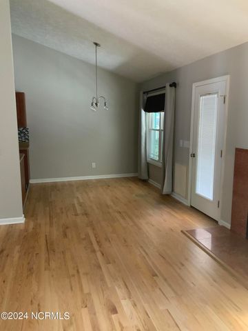 30 Winchester Road, Pinehurst, NC 28374