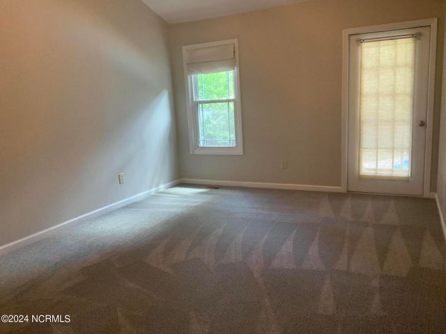 30 Winchester Road, Pinehurst, NC 28374