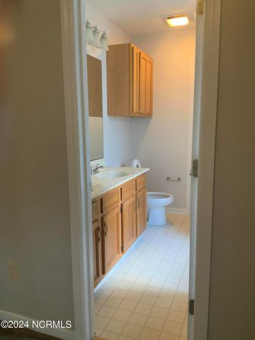 30 Winchester Road, Pinehurst, NC 28374