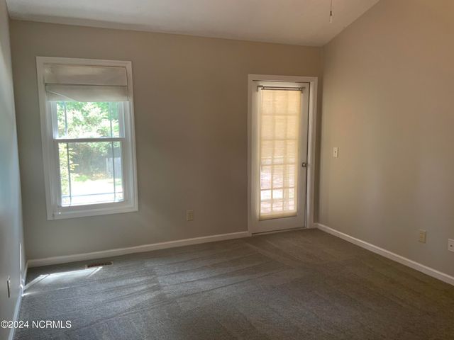 30 Winchester Road, Pinehurst, NC 28374