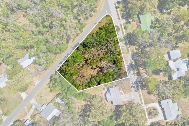 1325 NW 19th Street, Crystal River, FL 34428