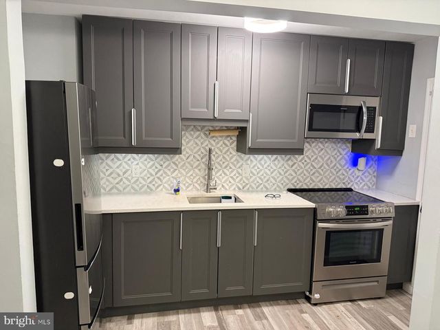 2055 GRINNALDS AVE, Baltimore, MD 21230