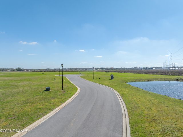 110 Tarpon Springs Way, Youngsville, LA 70592