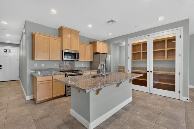 656 Bartonville Rd, Lincoln, CA 95648