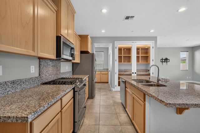 656 Bartonville Rd, Lincoln, CA 95648