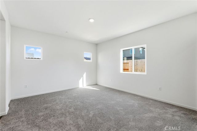 889 S Philip, Fowler, CA 93625