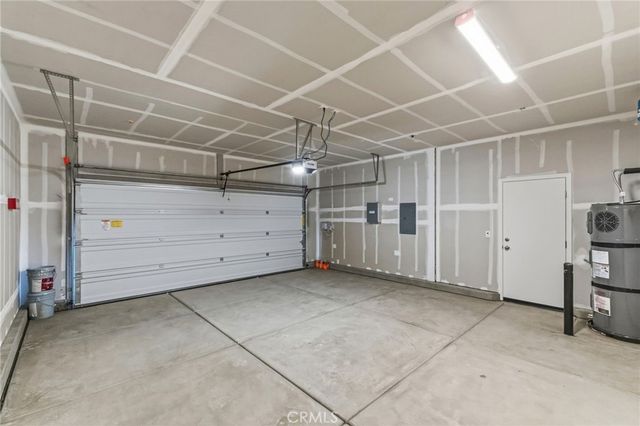 889 S Philip, Fowler, CA 93625