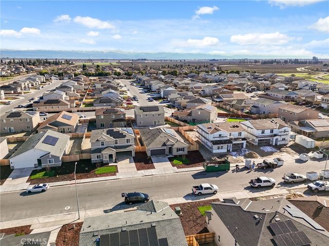 889 S Philip, Fowler, CA 93625