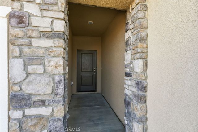 889 S Philip, Fowler, CA 93625