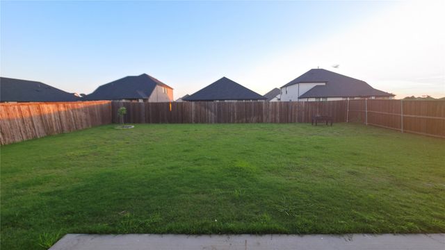 421 Tuscany Drive, Forney, TX 75126