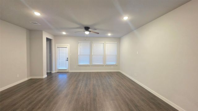 421 Tuscany Drive, Forney, TX 75126