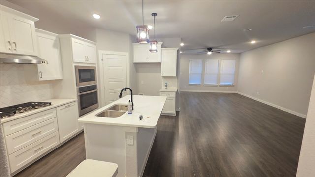 421 Tuscany Drive, Forney, TX 75126
