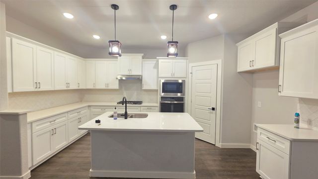 421 Tuscany Drive, Forney, TX 75126