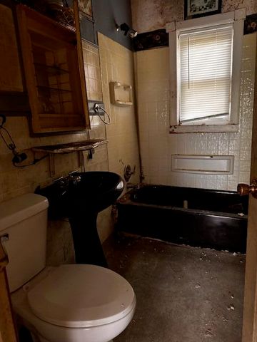 4004 Jackson Street, Gary, IN 46408