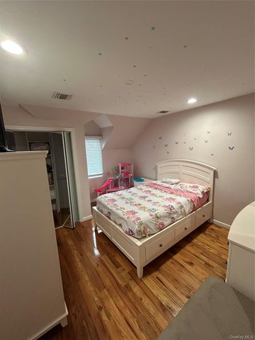 869 De Mott Avenue, Baldwin, NY 11510