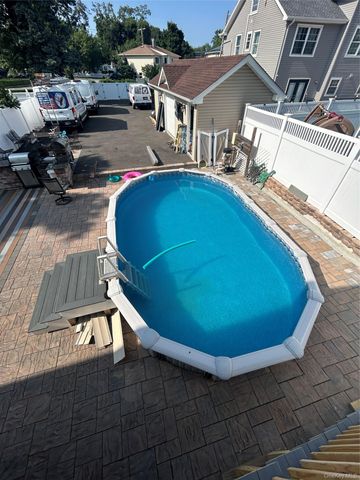 869 De Mott Avenue, Baldwin, NY 11510
